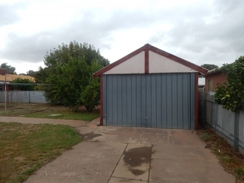 4 Lawrence Ave, Gawler South SA 5118