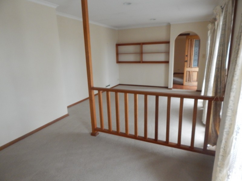 4 Rogasch Court, Evanston Park SA 5116