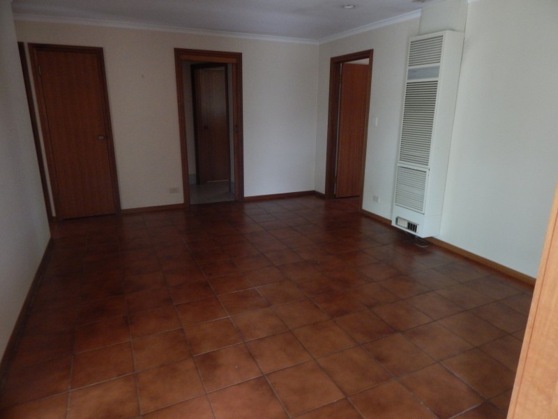 4 Rogasch Court, Evanston Park SA 5116