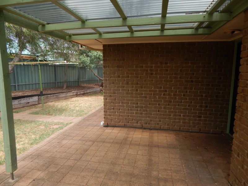 4 Rogasch Court, Evanston Park SA 5116