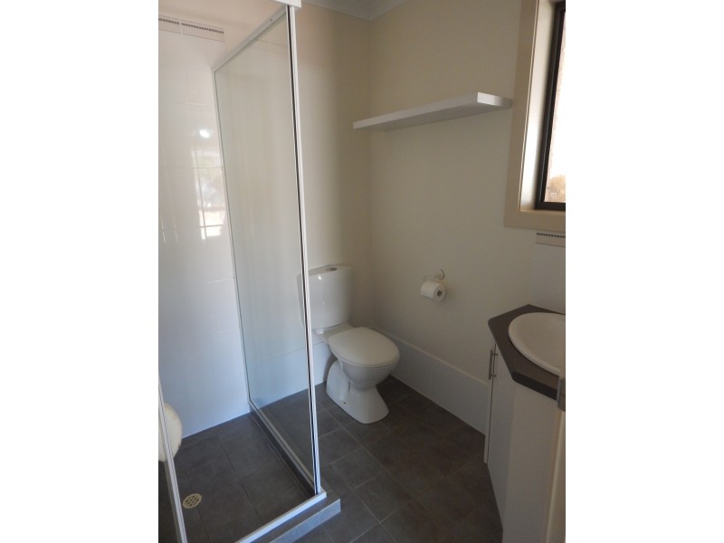 24 Thompson Cct, Evanston Park SA 5116