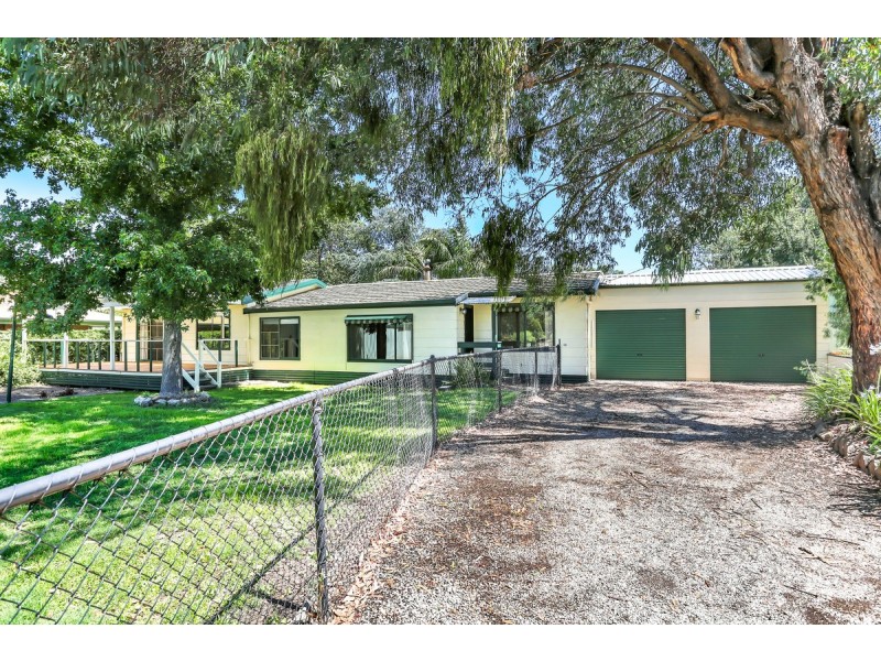 1 Pinson Court, Williamstown SA 5351