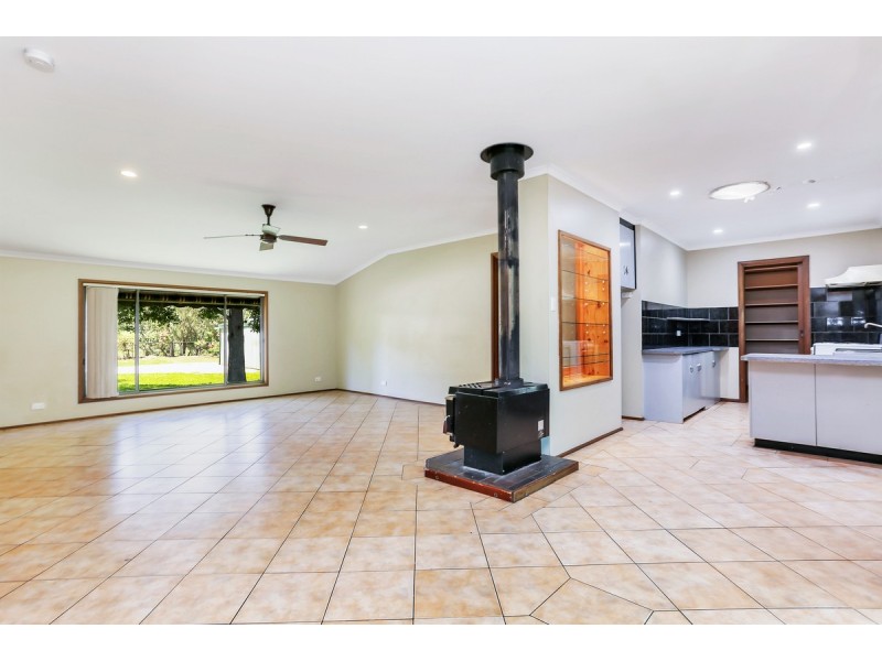 1 Pinson Court, Williamstown SA 5351