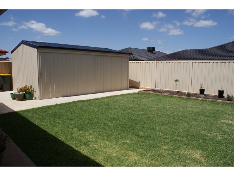 12 Kimvu court, Munno Para West SA 5115