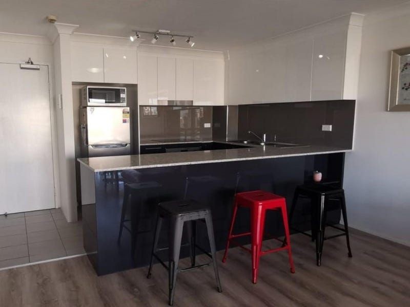 70 Remembrance  Drive, Surfers Paradise QLD 4217