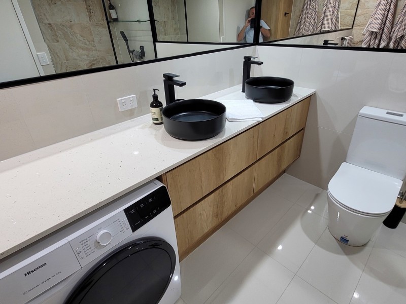 70 Remembrance  Drive, Surfers Paradise QLD 4217