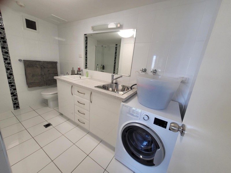 70 Remembrance, Surfers Paradise QLD 4217