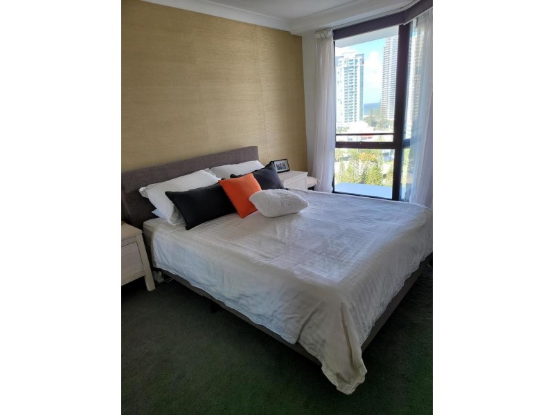 70 Remembrance, Surfers Paradise QLD 4217