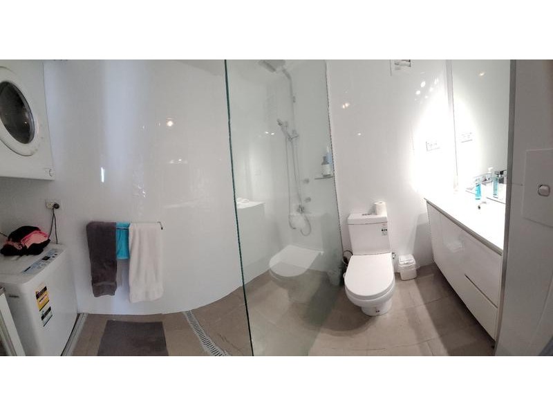 70 Remembrance, Surfers Paradise QLD 4217