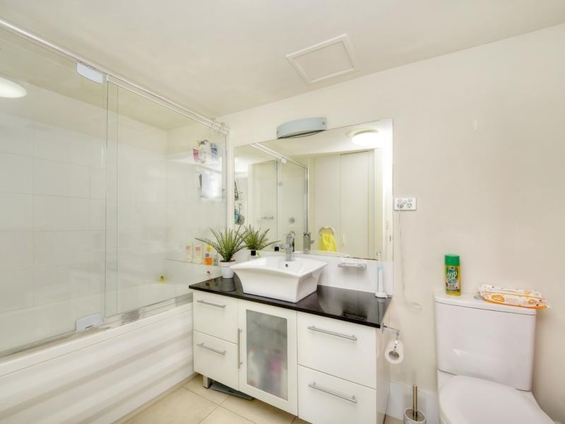 70 Remembrance, Surfers Paradise QLD 4217