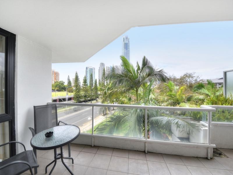70 Remembrance, Surfers Paradise QLD 4217