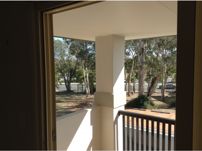 81 Network Drive, Wynnum West QLD 4178