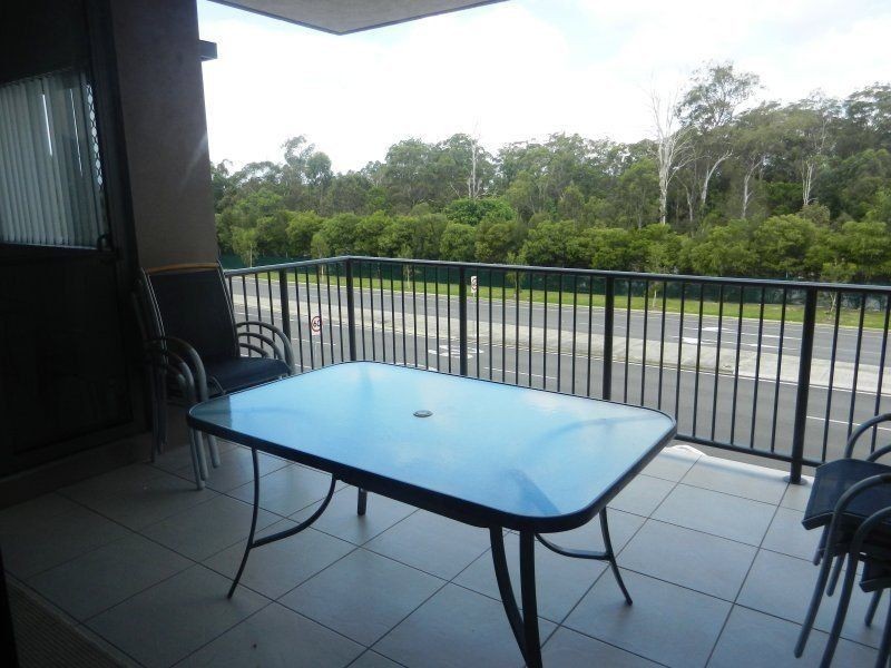 2 Acacia Court, Robina QLD 4226