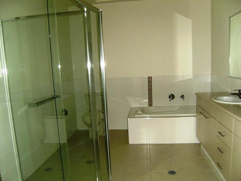 A07 1 Acacia Crt, Robina QLD 4226
