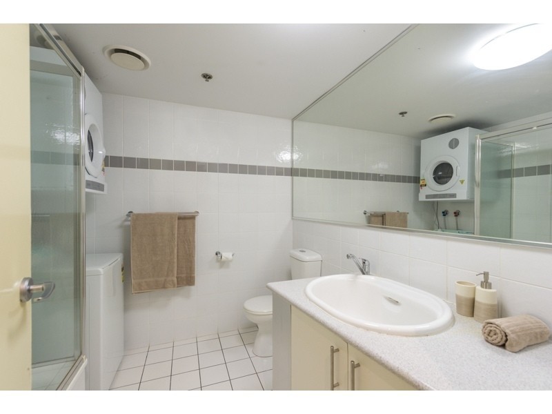 71/30 Tank Street, Brisbane City QLD 4000