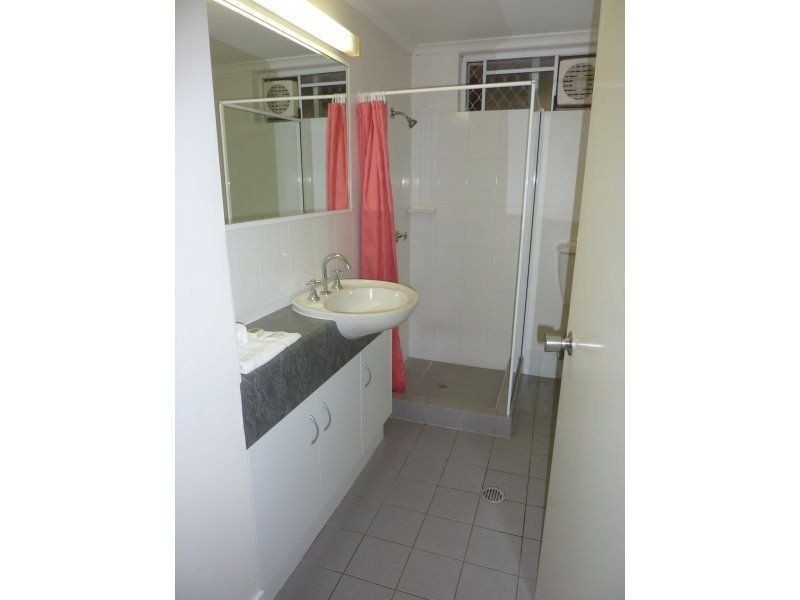 220/191 Mcleod Street, Cairns North QLD 4870