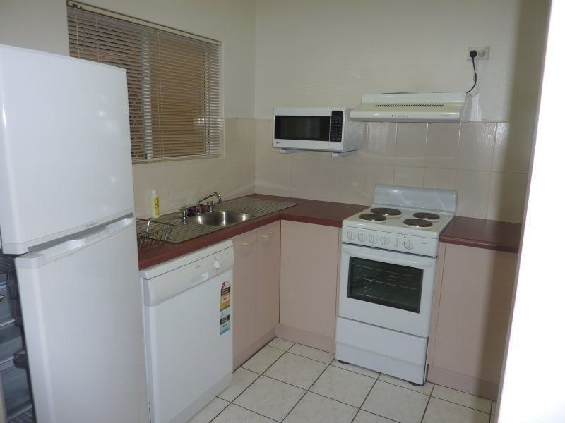 220/191 Mcleod Street, Cairns North QLD 4870