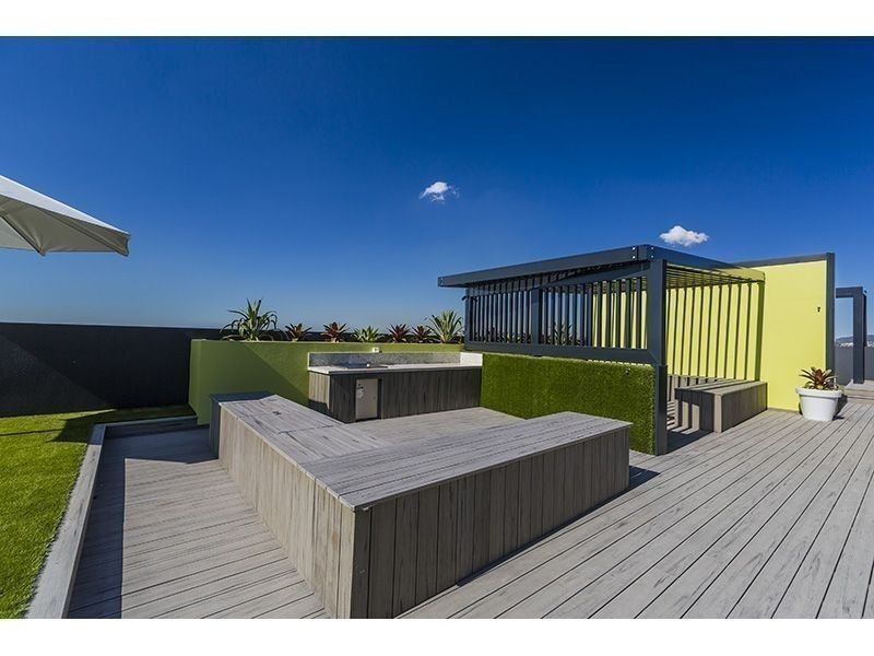 519 159 Logan Rd, Woolloongabba QLD 4102