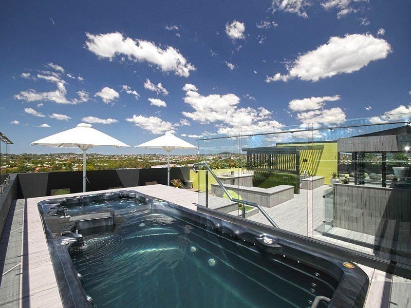 U705/159 Logan Road, Woolloongabba QLD 4102