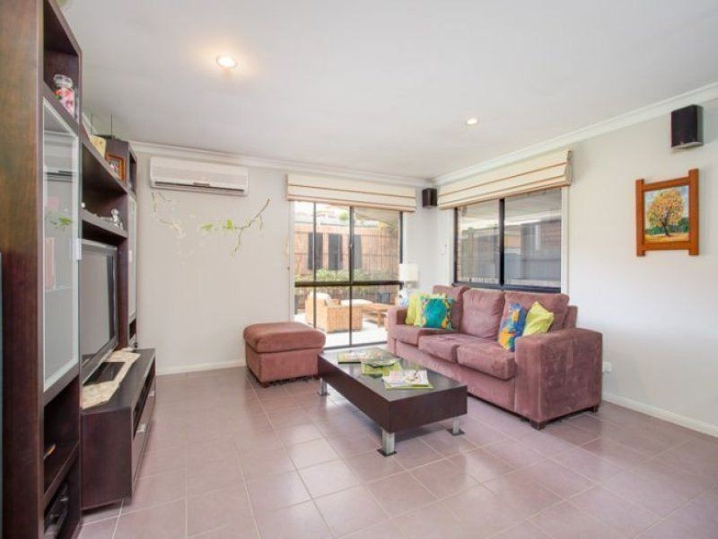 8 Heathwood Street, Taigum QLD 4018