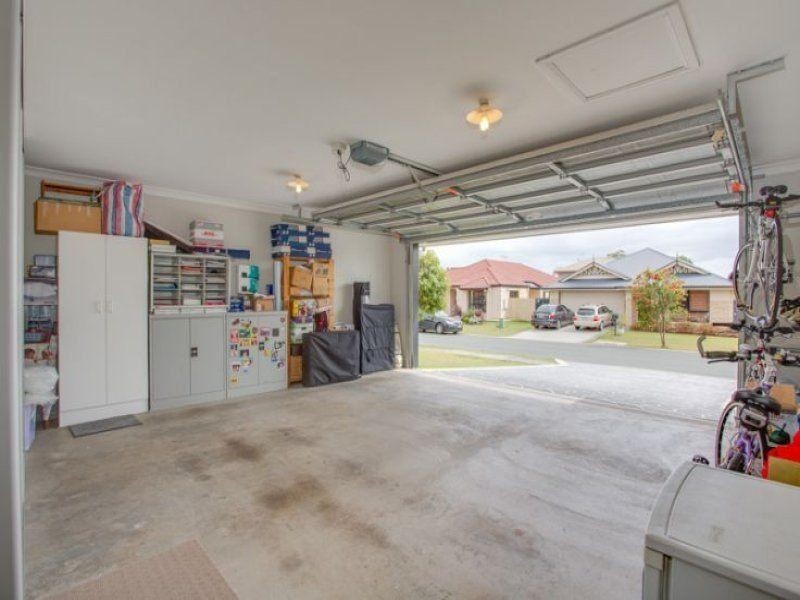 8 Heathwood Street, Taigum QLD 4018
