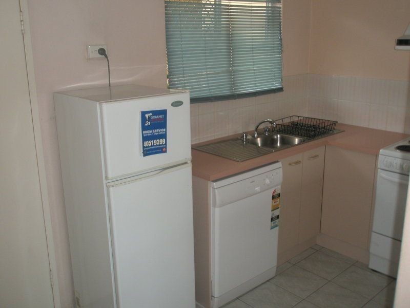 228/191 Mcleod Street, Cairns North QLD 4870