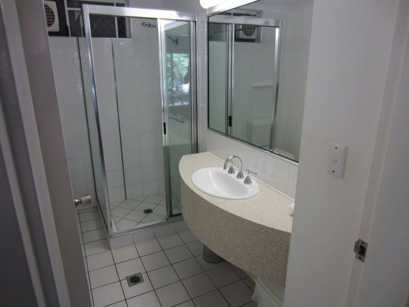 203/191 Mcleod Street, Cairns North QLD 4870