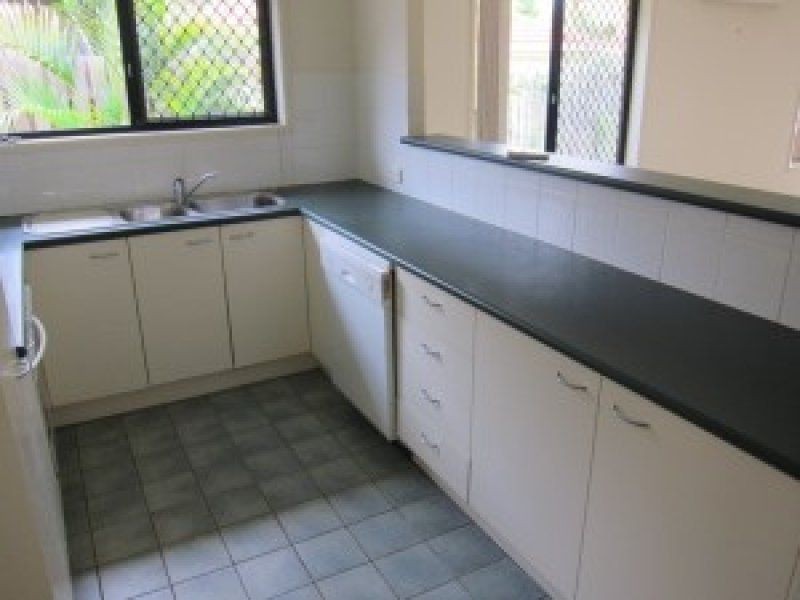 110 Scrub Road, Carindale QLD 4152