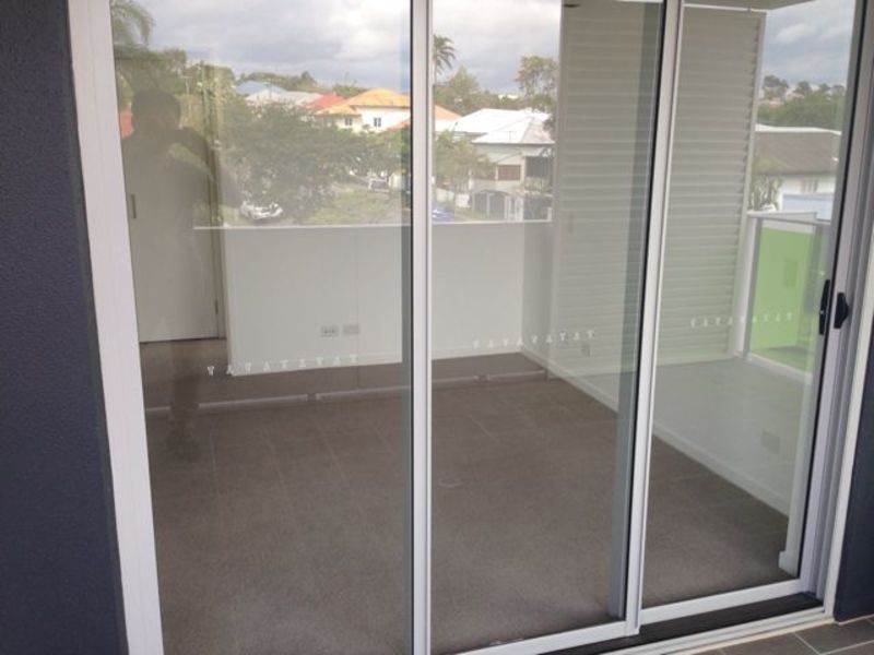 212/159 Logan Road, Woolloongabba QLD 4102