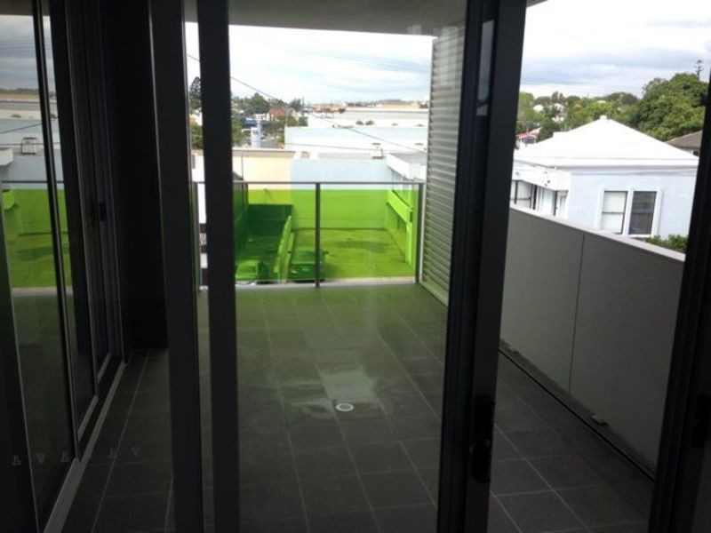 212/159 Logan Road, Woolloongabba QLD 4102