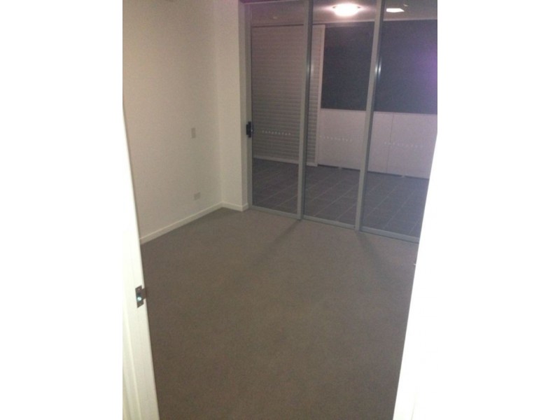 212/159 Logan Road, Woolloongabba QLD 4102