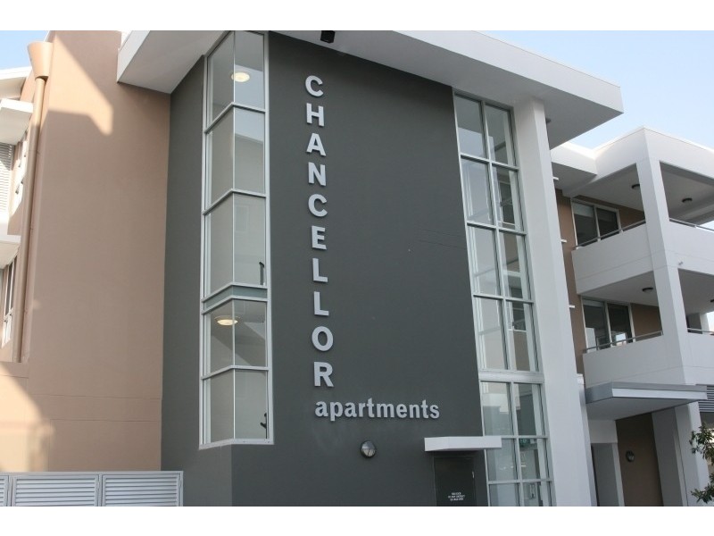 13/228 Vasity Parade, Varsity Lakes QLD 4227