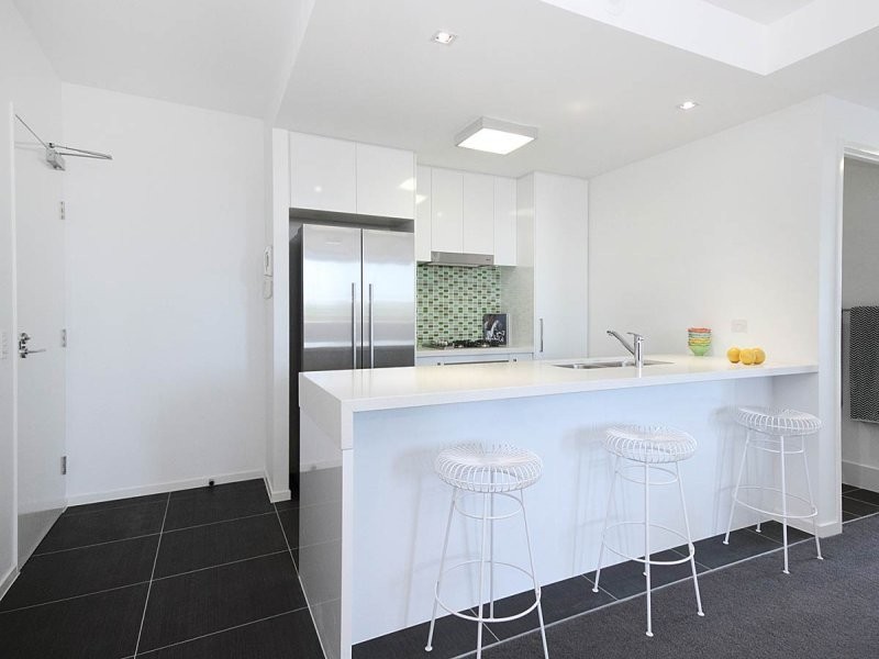 718/159 Logan Road, Woolloongabba QLD 4102