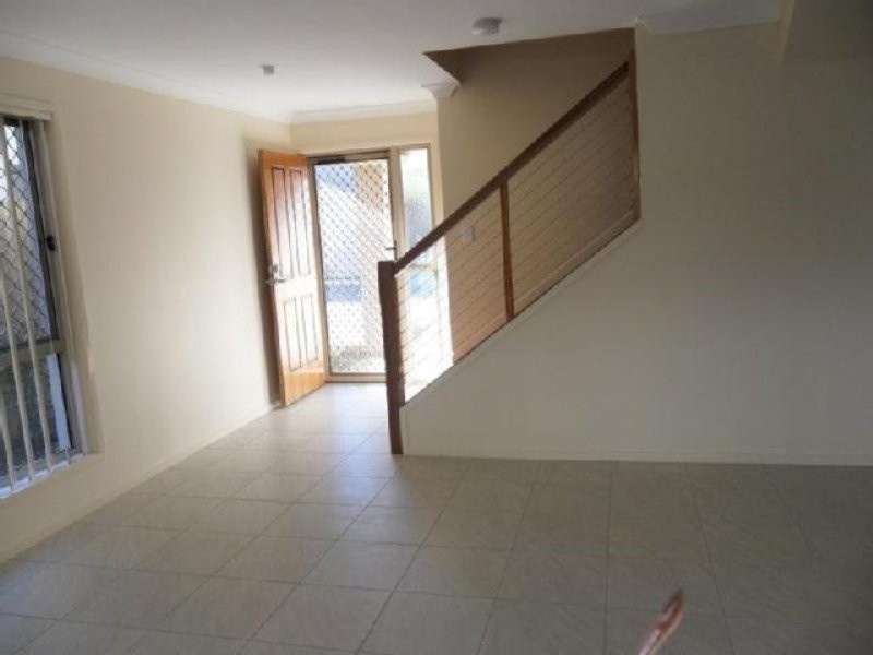 25/2 Weir Drive, Upper Coomera QLD 4209