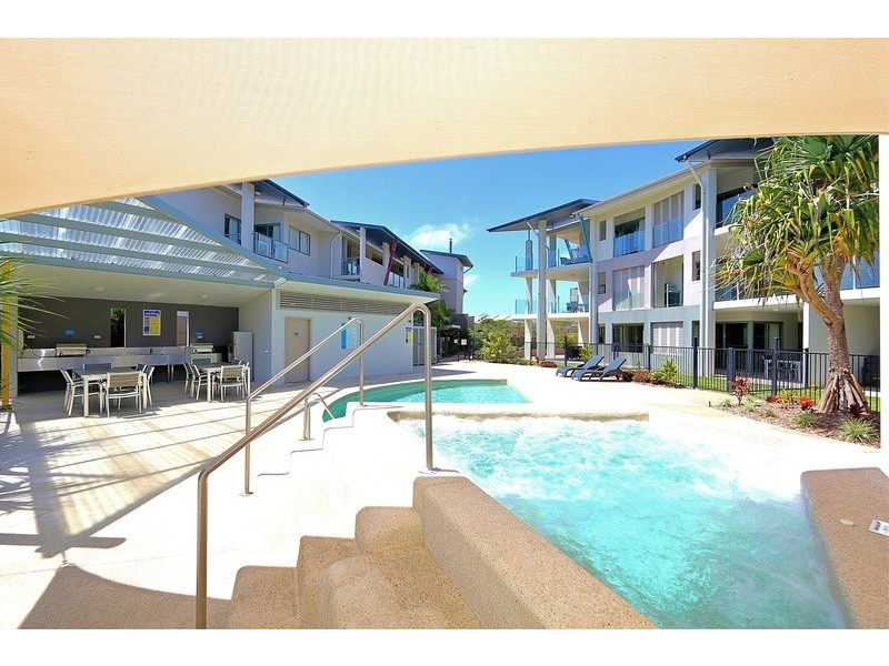 105/4 Beaches Village Circuit, Agnes Water QLD 4677