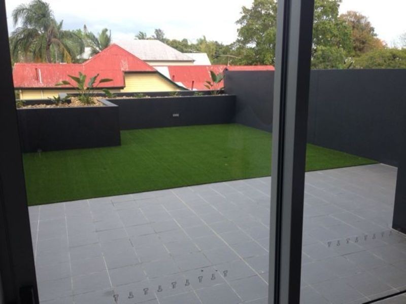 215/159 Logan Road, Woolloongabba QLD 4102