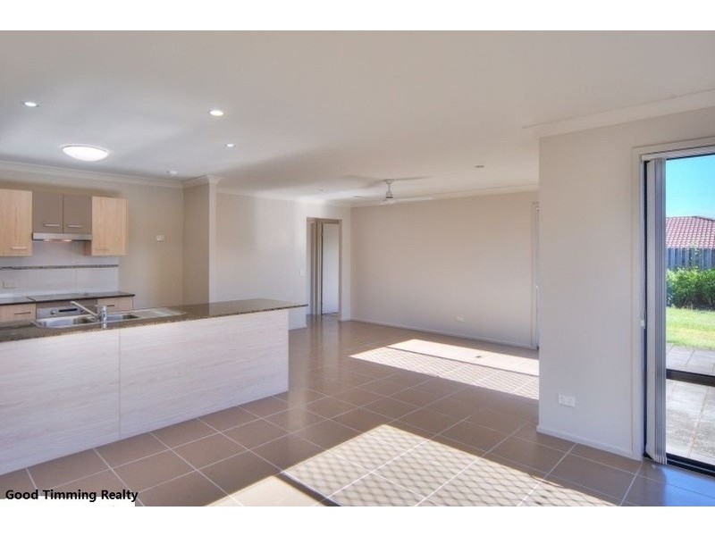 15 Watheroo Place, Parkinson QLD 4115