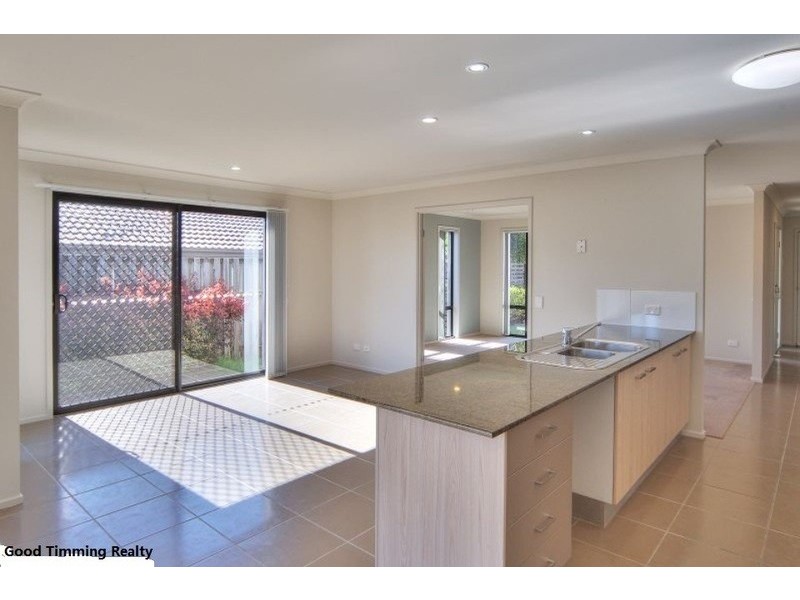 15 Watheroo Place, Parkinson QLD 4115