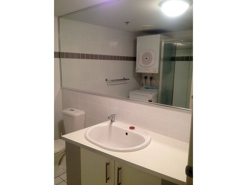 172/30 Tank Street, Brisbane City QLD 4000