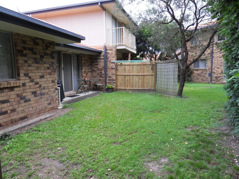 waterford court, Bundall QLD 4217