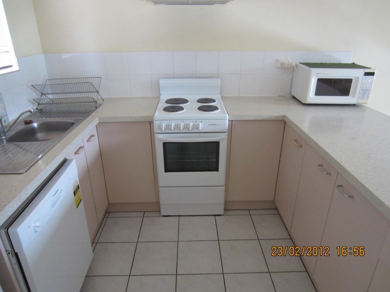 231/191 McLeod Street, Cairns North QLD 4870