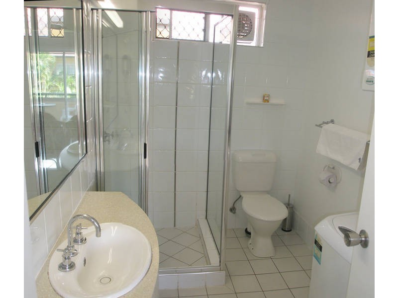 231/191 McLeod Street, Cairns North QLD 4870