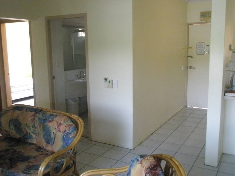 231/191 McLeod Street, Cairns North QLD 4870