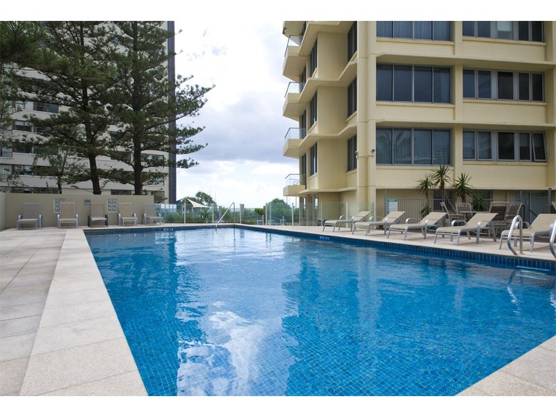 33/23-27 Northcliffe Terrace, Surfers Paradise QLD 4217