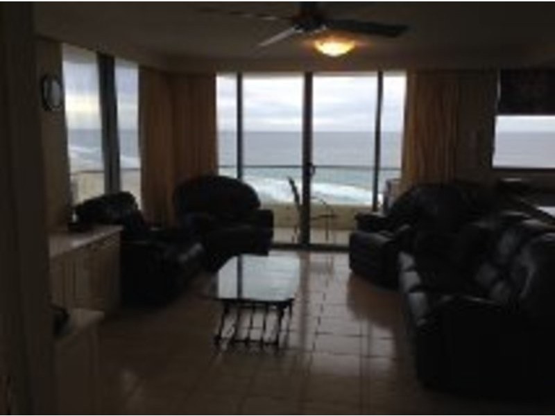 33/23-27 Northcliffe Terrace, Surfers Paradise QLD 4217