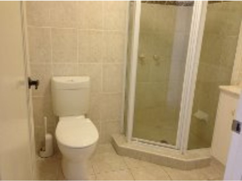 33/23-27 Northcliffe Terrace, Surfers Paradise QLD 4217