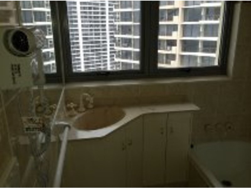 33/23-27 Northcliffe Terrace, Surfers Paradise QLD 4217