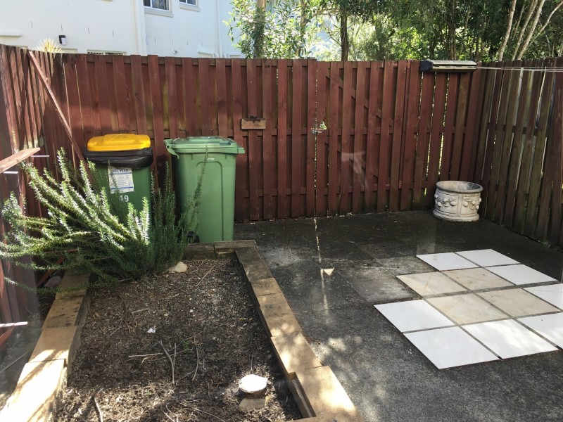 49/125-129 Pappas Way, Carrara QLD 4211