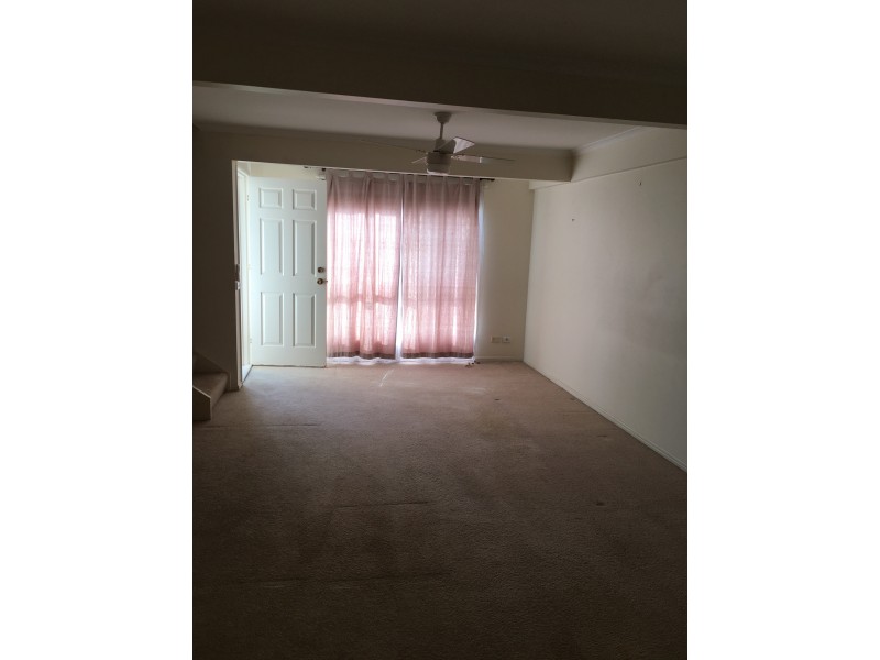 39 125-129 Pappas Way, Carrara QLD 4211