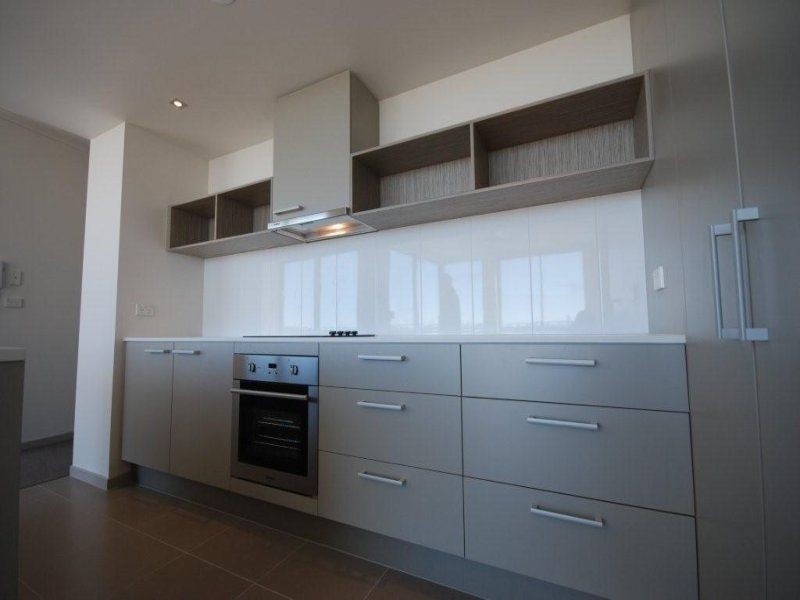 4E 133 Laver Drive, Robina QLD 4226